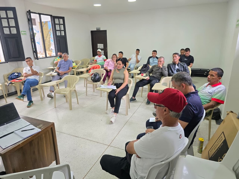 Montenegro organiza inscripciones para los Juegos Intercolegiados con docentes de educación física